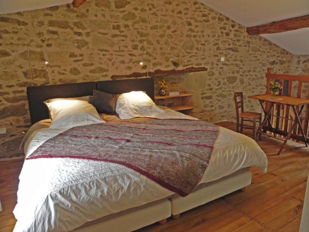 Au Son du Jardin Poitevin - Family Room With Garden View