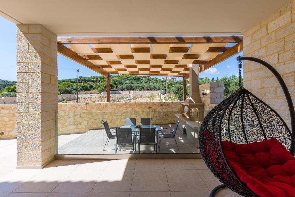 Balkón nebo terasa v ubytování Eudora Luxury Stone Villa