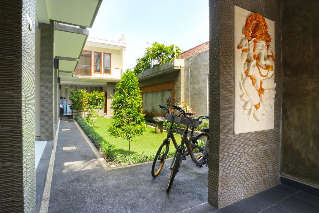 Jízda na kole v ubytování Gempita House Bali nebo okolí