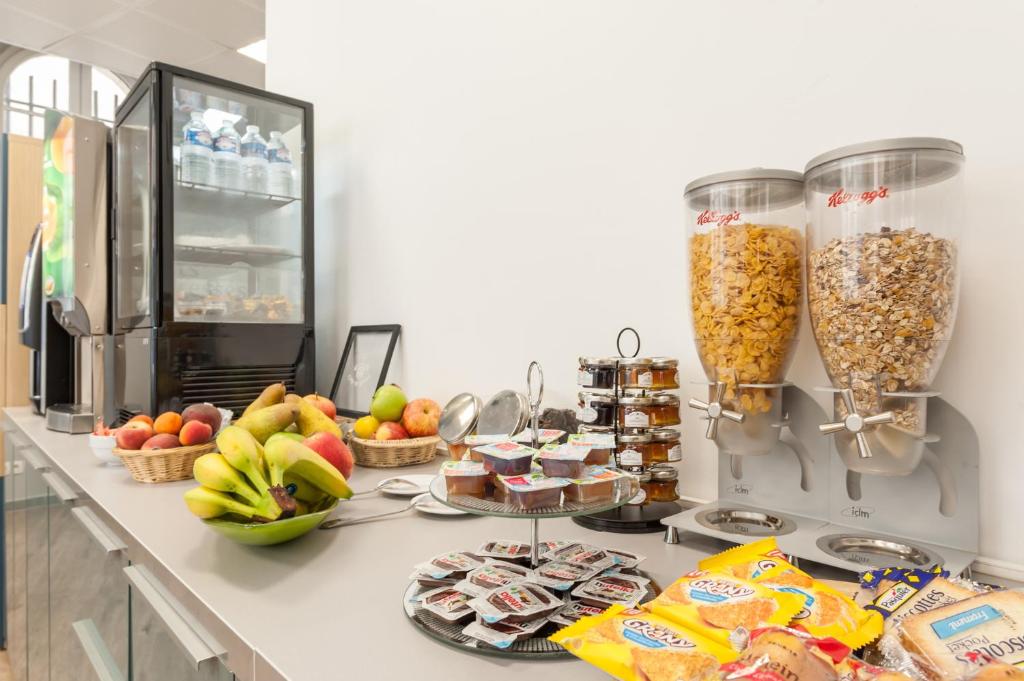 Residhotel Vieux Port - Resim 21