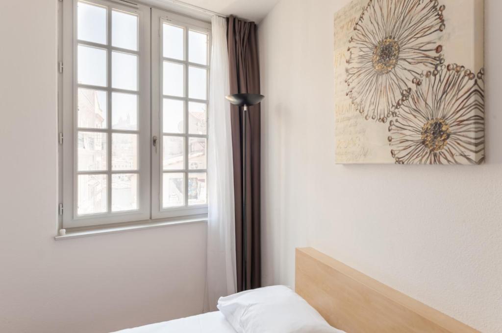 Residhotel Vieux Port - Resim 14