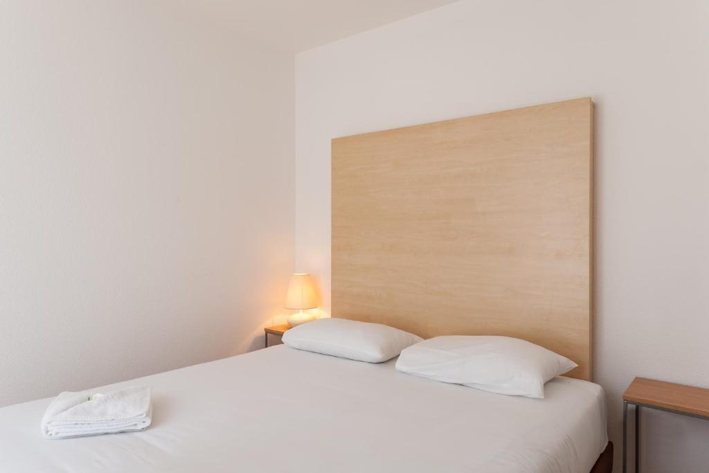 Residhotel Vieux Port - Apartamento Con Terraza
