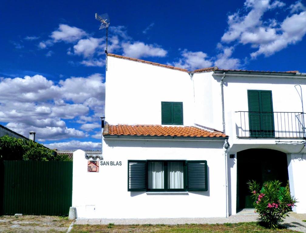 Το κτήριο όπου στεγάζεται  the country house