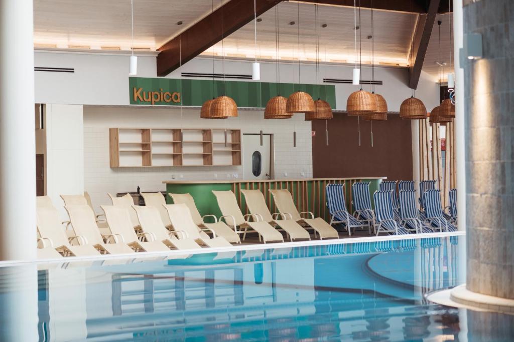 Bazén v ubytování Hotel Livada Prestige - Terme 3000 - Sava Hotels & Resorts nebo v jeho okolí