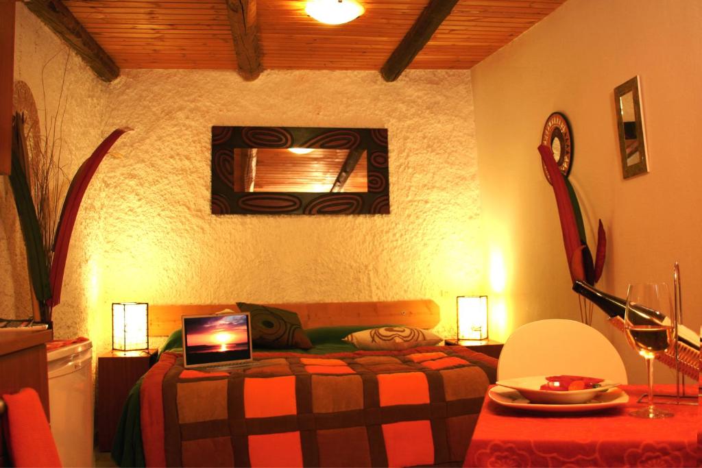 TV a/nebo společenská místnost v ubytování Solemare Accommodation Alghero