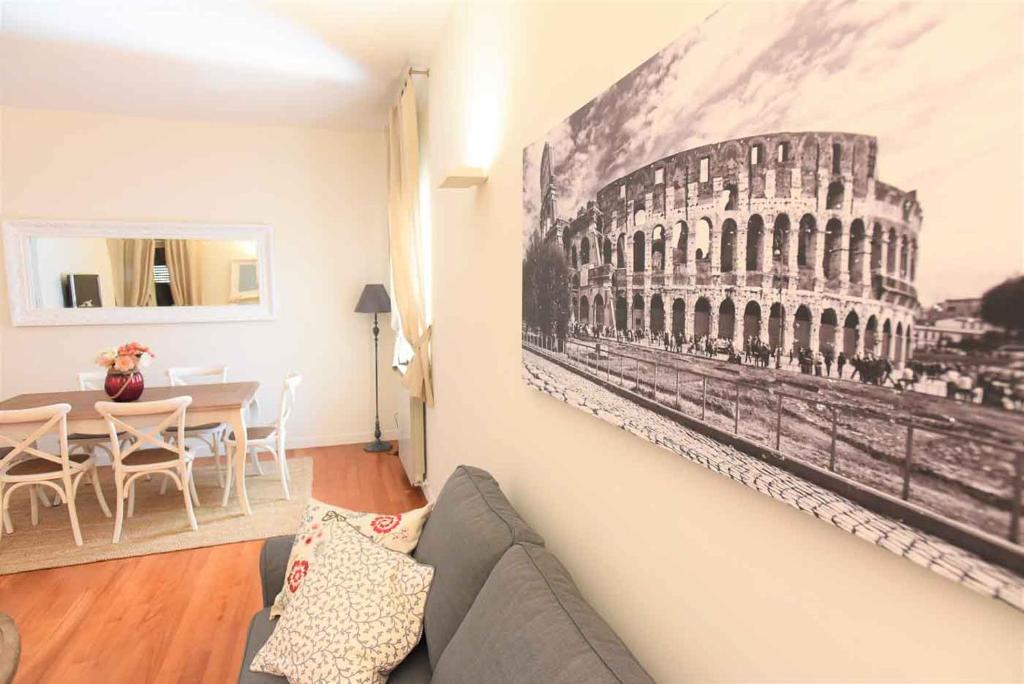 Część wypoczynkowa w obiekcie Romantic Flat near Metro Flaminio