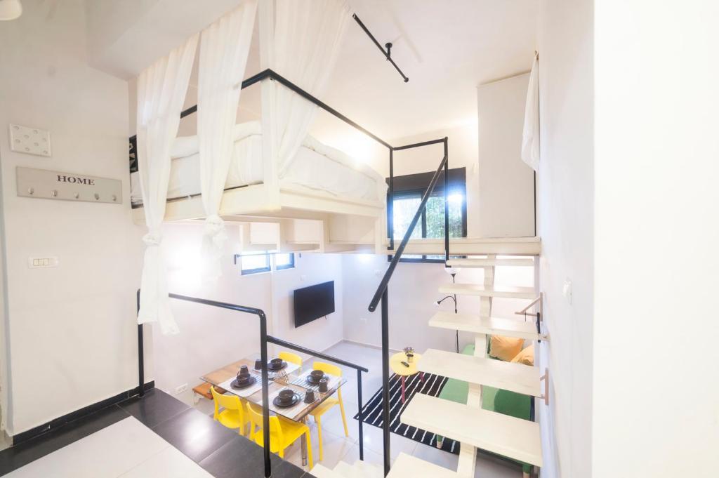 A Luxury Studio Near the Beach