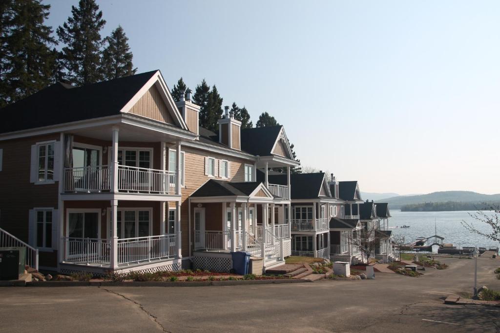 Condo Lac Archambault 320