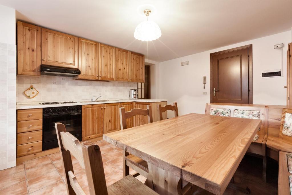 Cucina o angolo cottura di Albergo Diffuso Sutrio Zoncolan
