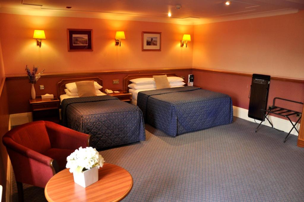 Cairn Hotel - Family Room