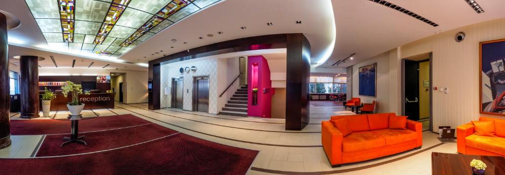 Prostor za sedenje u objektu IN Hotel Beograd