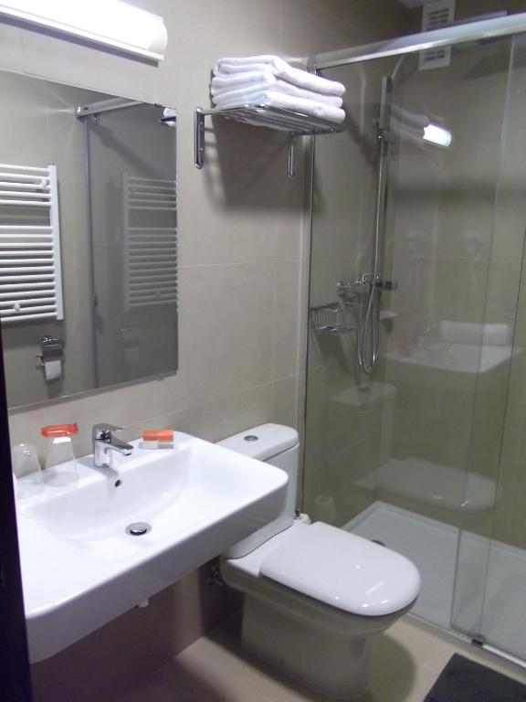 Koupelna v ubytování Hotel Mediterrani Express