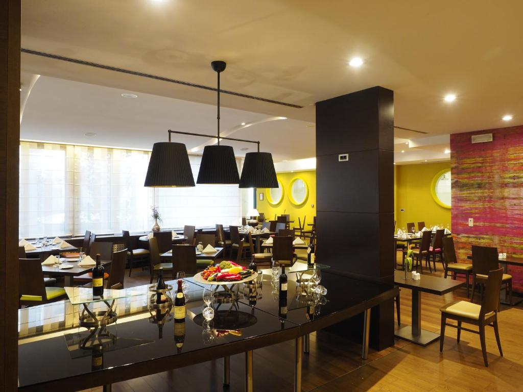 Restoran ili drugo mesto za obedovanje u objektu IN Hotel Beograd