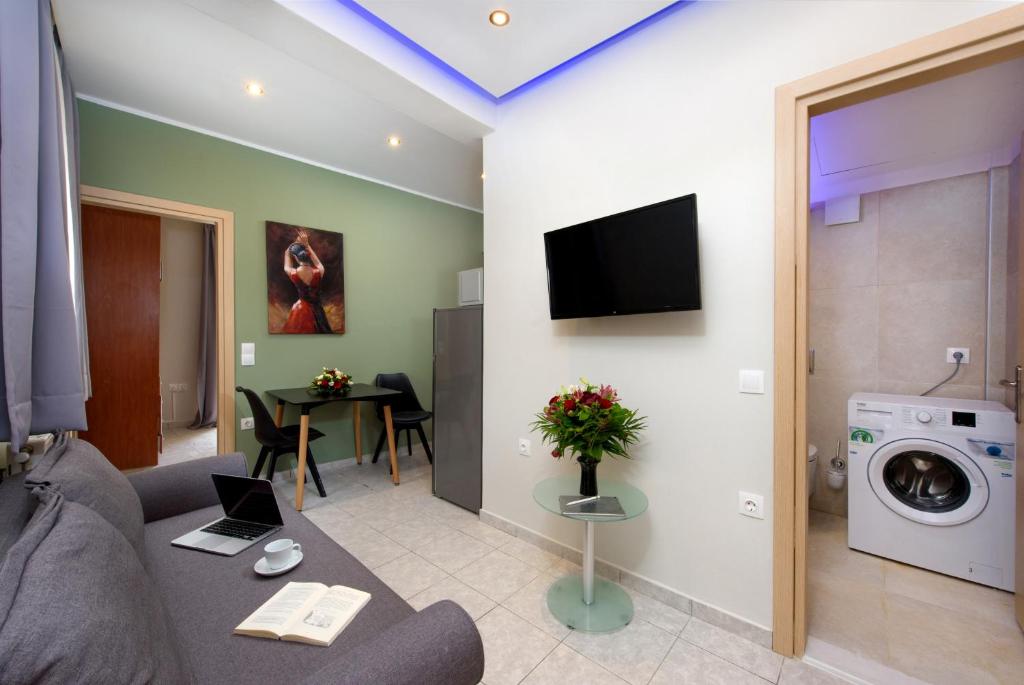 Angelo Del'Arte Estate - 19