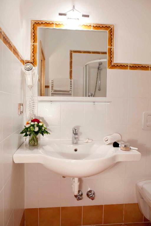 Kúpeľňa v ubytovaní Hotel-Garni Appartement Gartenheim