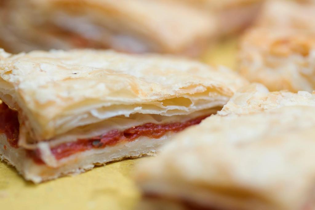 City Hotel & Suites - 19