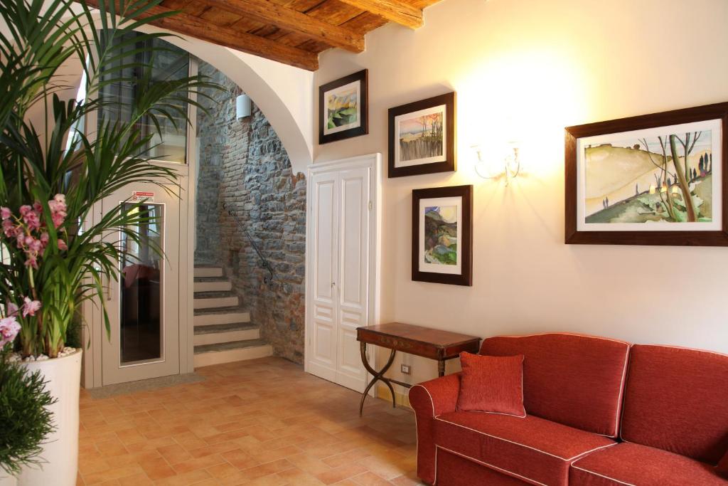 Fotografie z fotogalerie ubytování Hotel Borgo Antico v destinaci Como