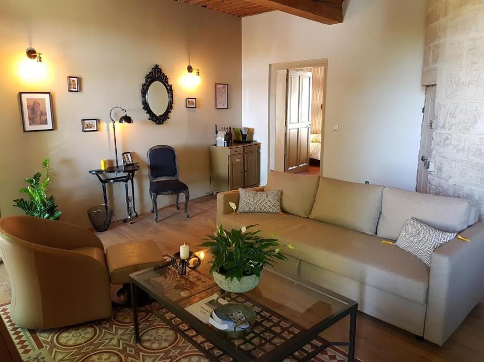 Introducir 150+ imagen maison comte fr.thptnganamst.edu.vn