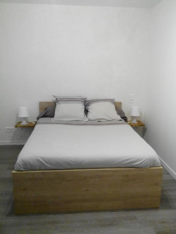 Le Jardin Ombragé - Chambre Quadruple Avec Salle De Bains Privative