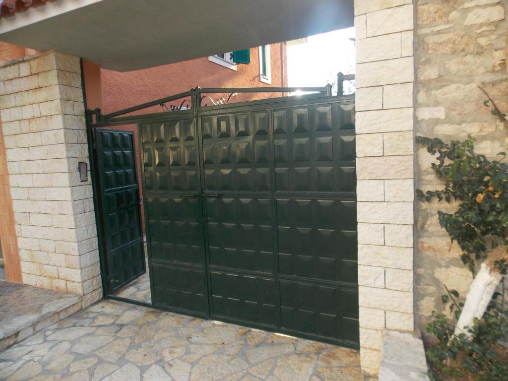 Elvin Apartments - Image 12