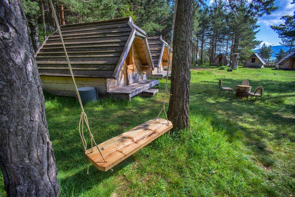 Zahrada ubytování Eco Camp Chalets pod Gorom