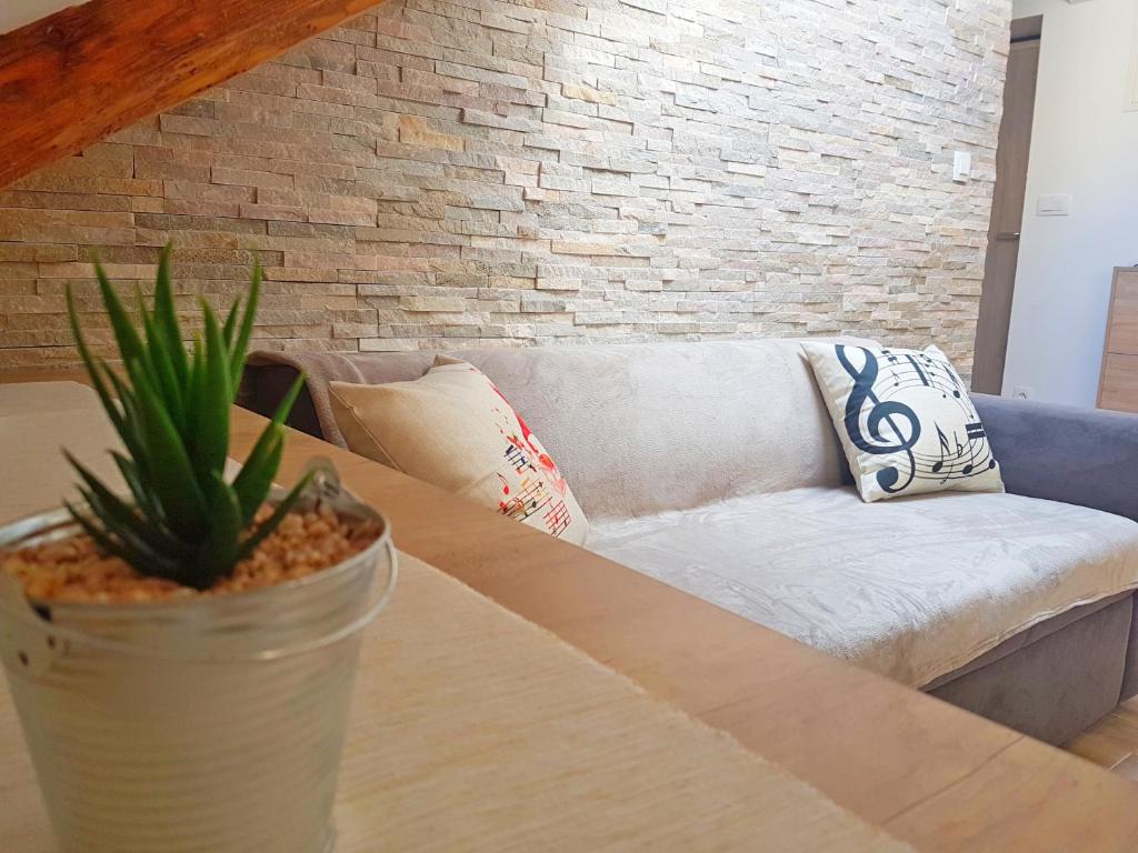 Posedenie v ubytovaní Attic Split apartment near city centre