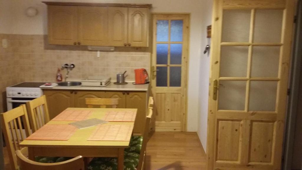 Kuchyň nebo kuchyňský kout v ubytování Apartment Rychtrovna