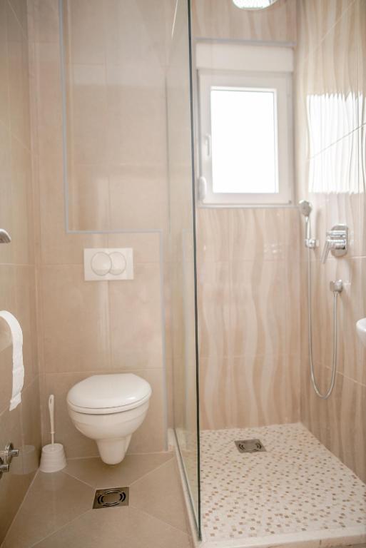 Koupelna v ubytování Kristal Apartmani