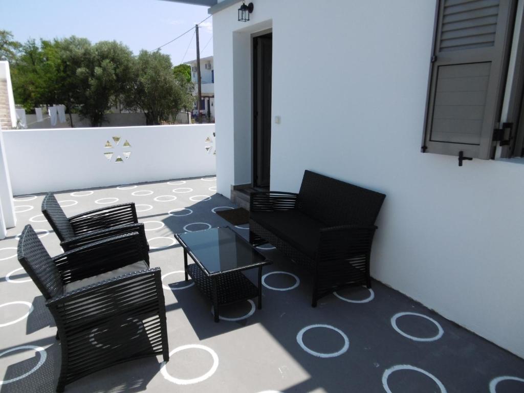 Posezení v ubytování Skyros Koxilas Studios
