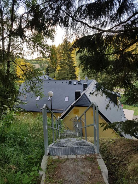 Zahrada ubytování Chatky Skalní mlýn Adršpach