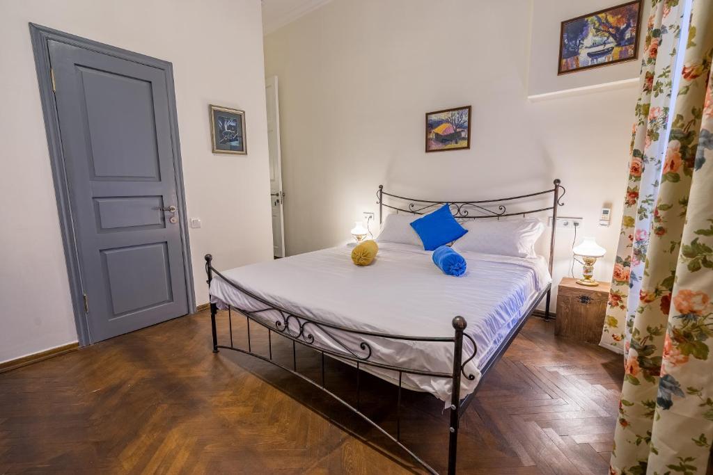 Postel nebo postele na pokoji v ubytování Doors Meidan Design Hotel
