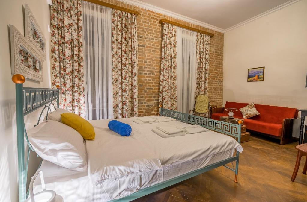 Postel nebo postele na pokoji v ubytování Doors Meidan Design Hotel