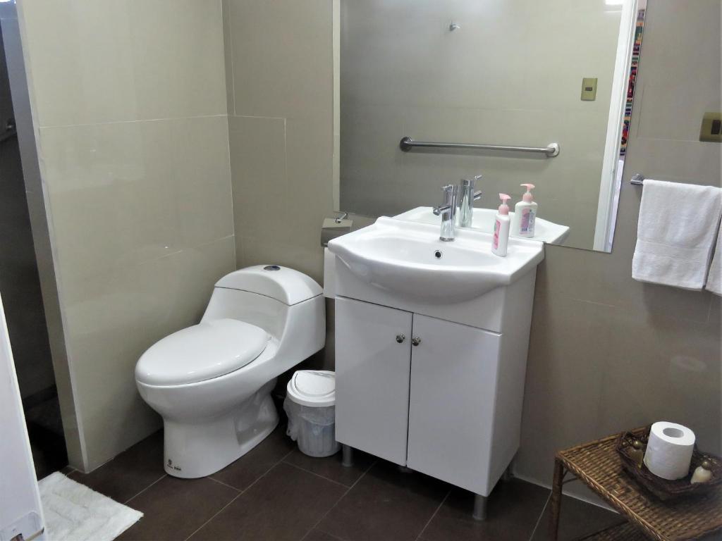 Koupelna v ubytování B&B Rocas Santo Domingo