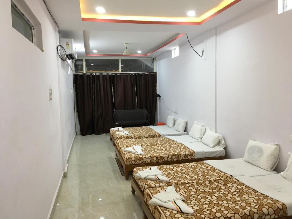 Posezení v ubytování Jayaram Residency Srikalahasti