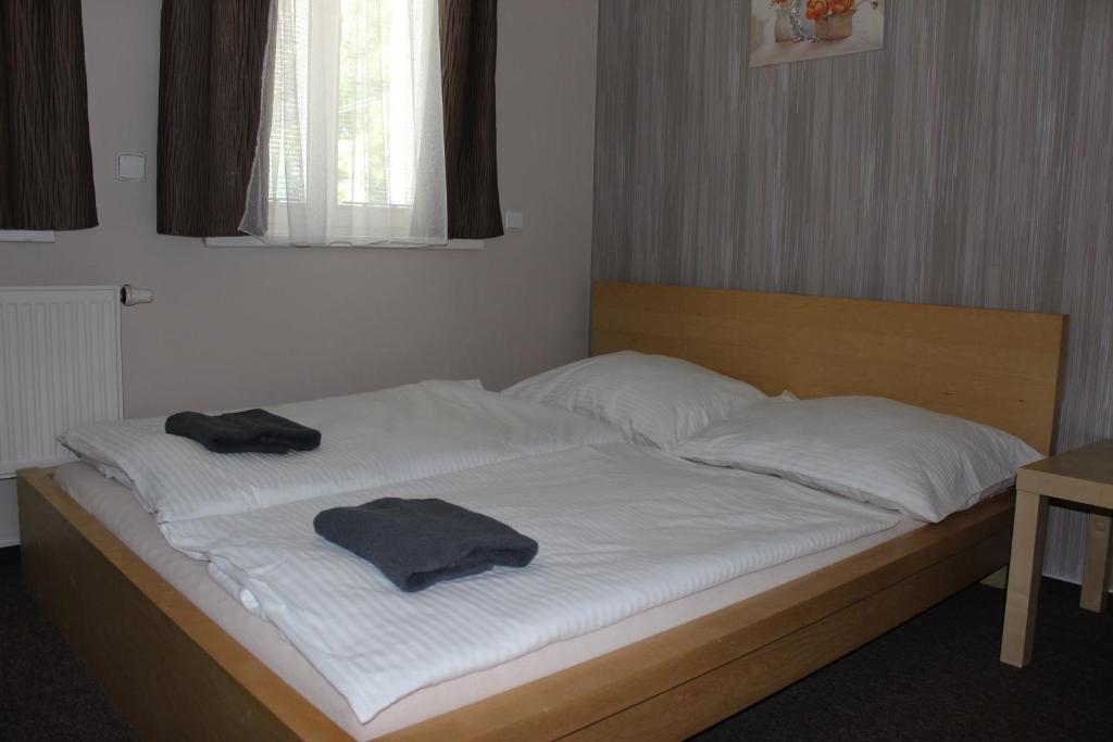 Ein Bett oder Betten in einem Zimmer der Unterkunft Almond