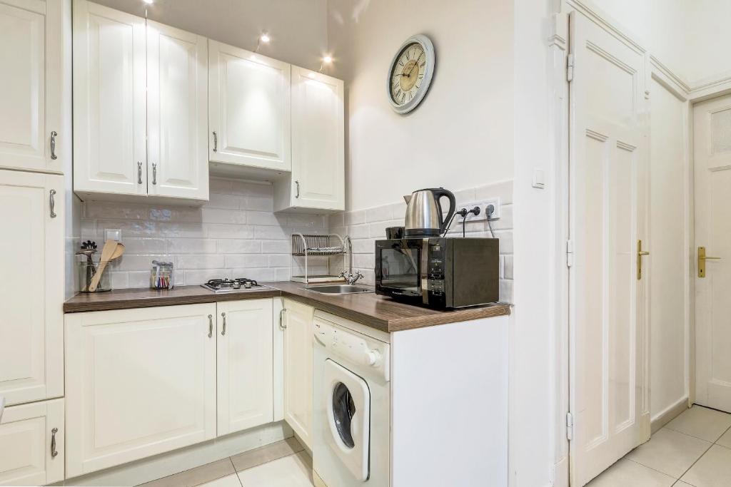 Kuchyňa alebo kuchynka v ubytovaní Fashion Street Luxury Apartment