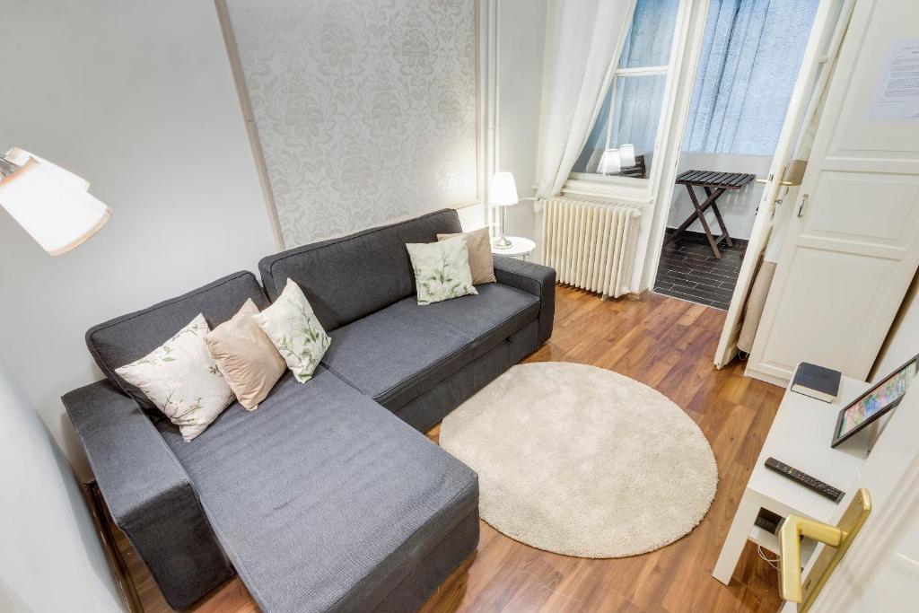 Posedenie v ubytovaní Fashion Street Luxury Apartment
