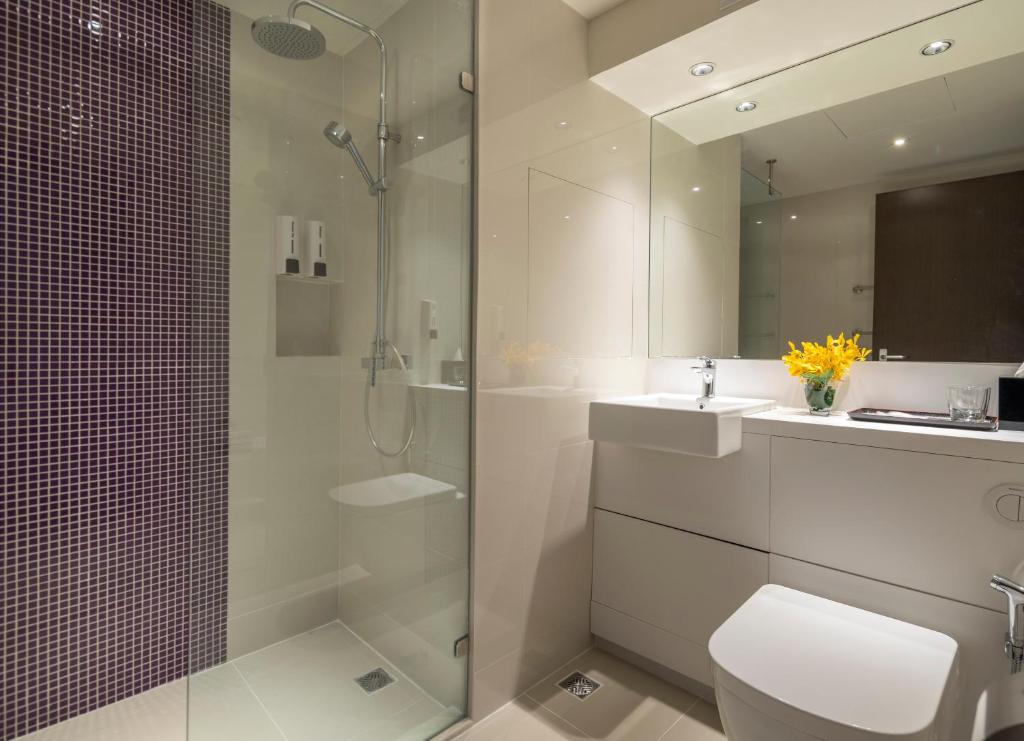 Koupelna v ubytování Travelodge Sukhumvit 11