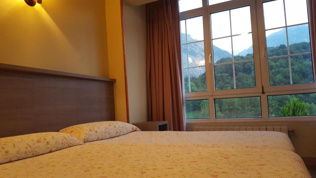 Hotel Naranjo De Bulnes - 