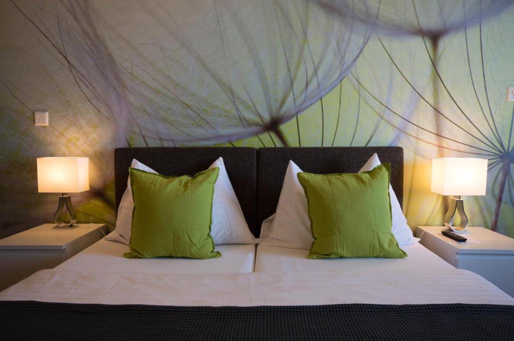 Postel nebo postele na pokoji v ubytování Hotel Bodensee-Arena
