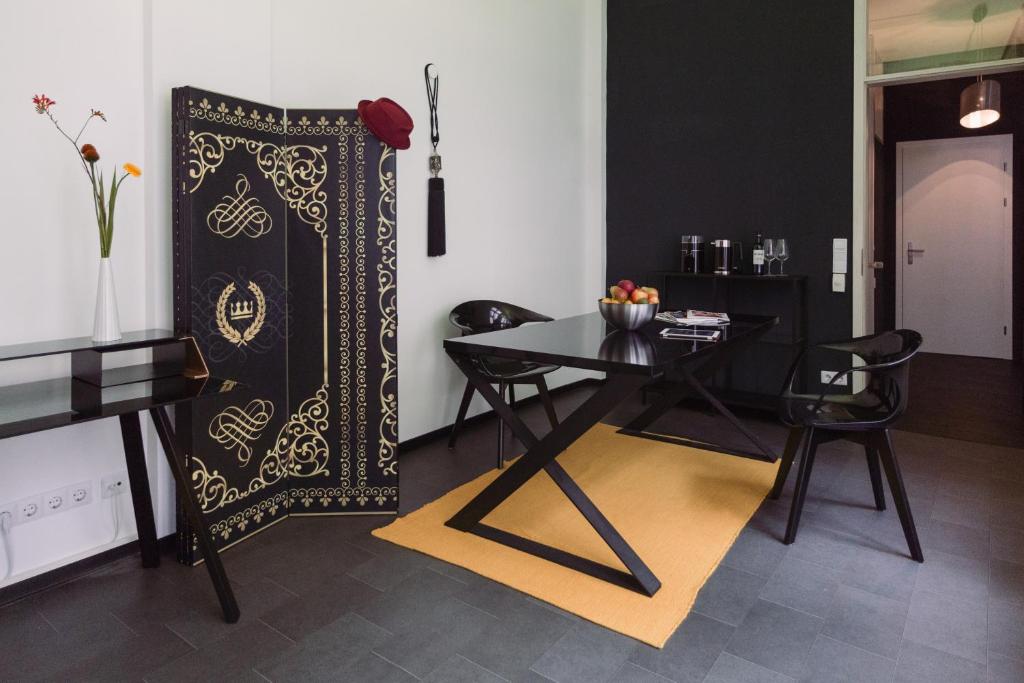 Central Hotel bel étage - Resim 17