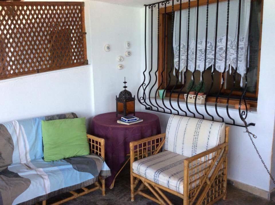 Posezení v ubytování beautiful home, by the sea,comfortable-siviri chalkidiki