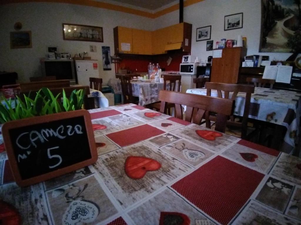 Restaurace v ubytování BorgoAntico Affittacamere