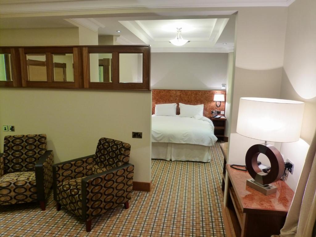 Pier Hotel - 
