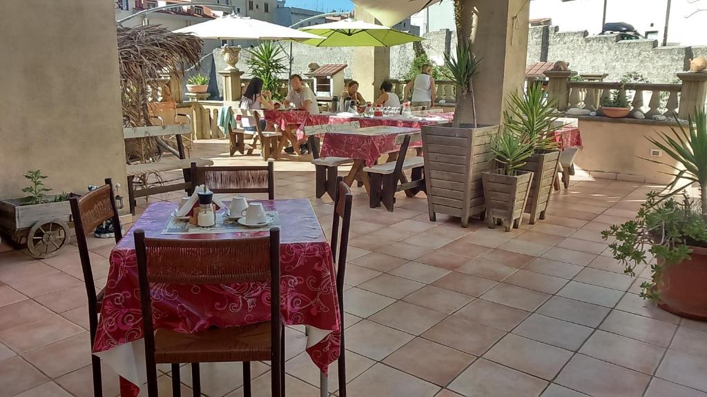 Reštaurácia alebo iné gastronomické zariadenie v ubytovaní B&B Vico Vacanze