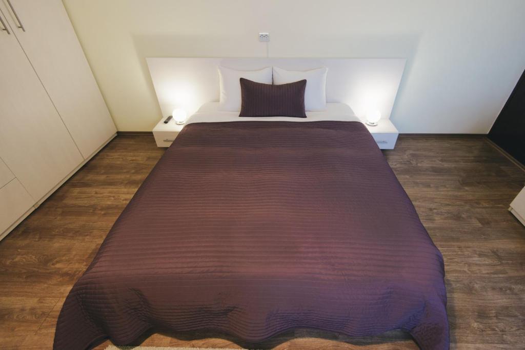 Camelia's cozy place - Double Room With Private Bathroom