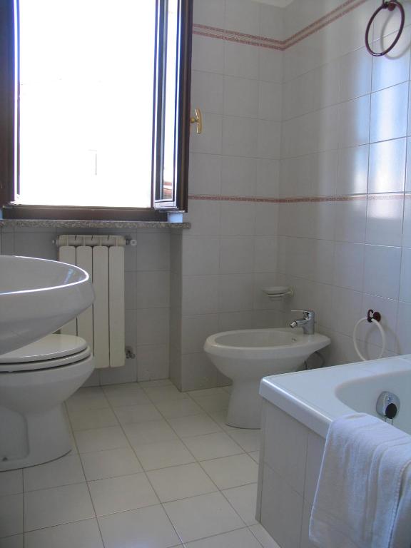 Koupelna v ubytování Albergo Residence Isotta