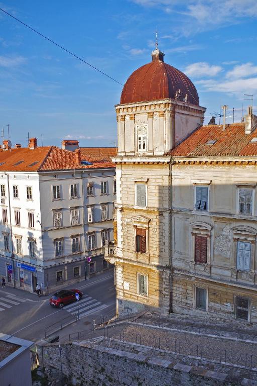 Budova, kde se apartmán nachází
