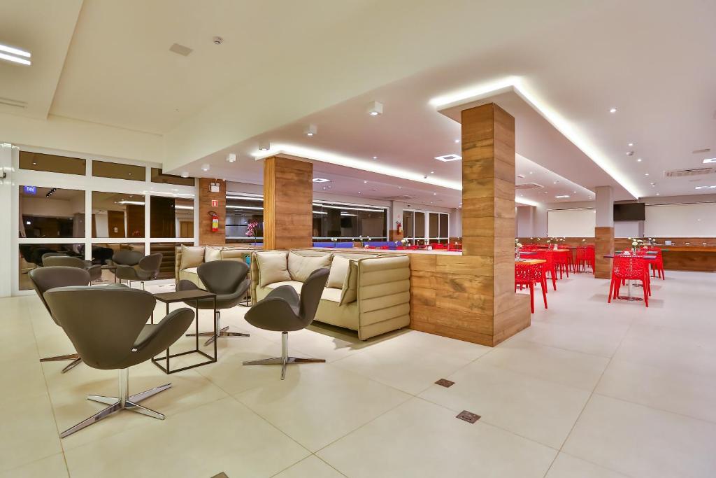  Maringá Airport Hotel