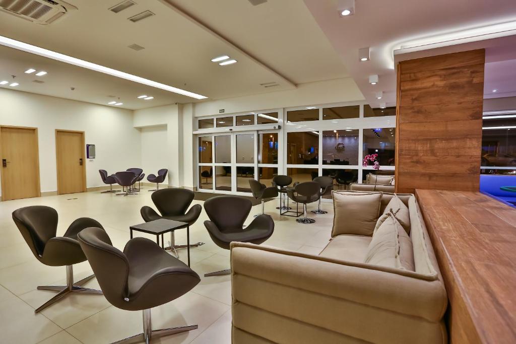  Maringá Airport Hotel